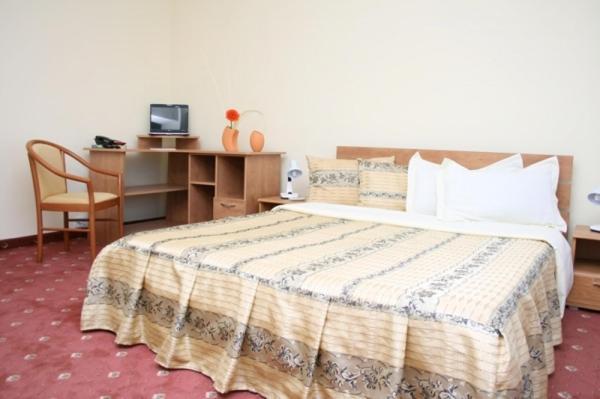 Hotel Calarasi Habitación foto