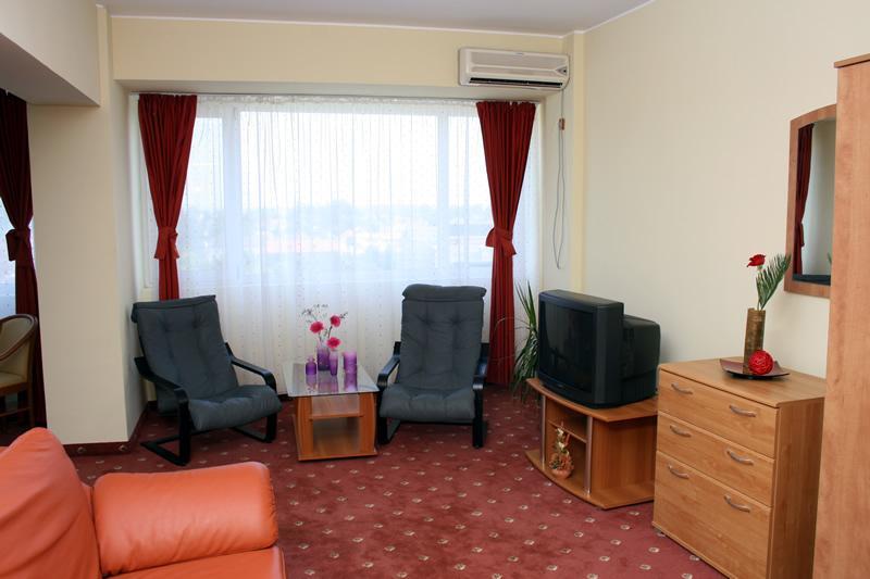 Hotel Calarasi Habitación foto